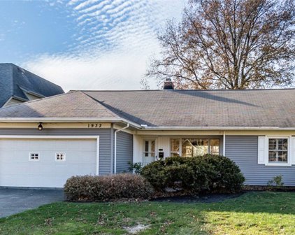 1932 Wynwood Drive, Rocky River