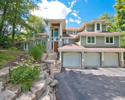 3999 Reeds Lake Boulevard SE, Grand Rapids