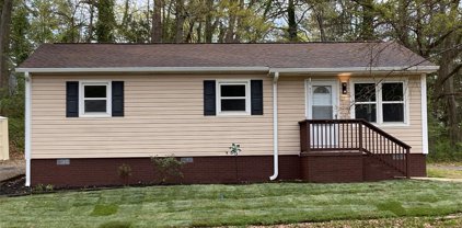127 Morning Glory  Avenue, Belmont
