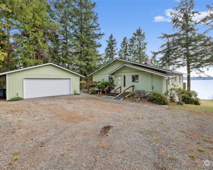 1124 Queets Drive, Fox Island