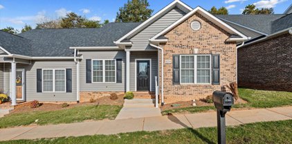 4214 Pickering  Drive, Hickory