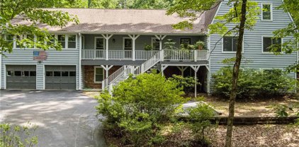 1181 W Wylie Bridge Road, Woodstock