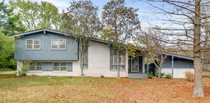 309 Mosley Dr, Brentwood