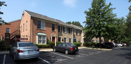 966 Hungerford Dr Unit #7, Potomac
