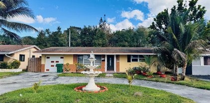 3917 E Shore Rd, Miramar