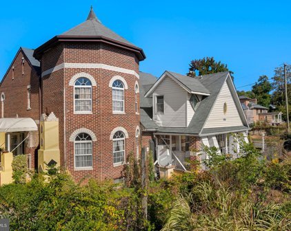 5710 East West Hwy, Riverdale