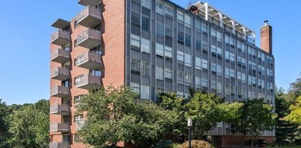 80 Park St Unit 24, Brookline