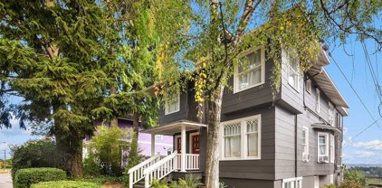 914 23rd Avenue E, Seattle