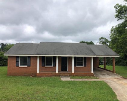 1926 Amberwood Court, Griffin