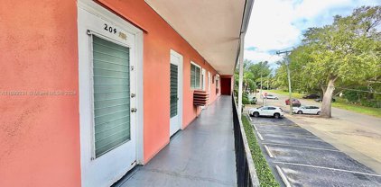 1560 Ne 127th St Unit #204, North Miami