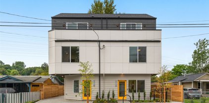 8617 44th Avenue S Unit #D, Seattle