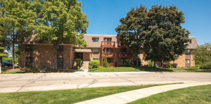 1925 Tall Oaks Drive Unit #27, Aurora