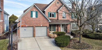 537 S Oak Avenue, Westmont