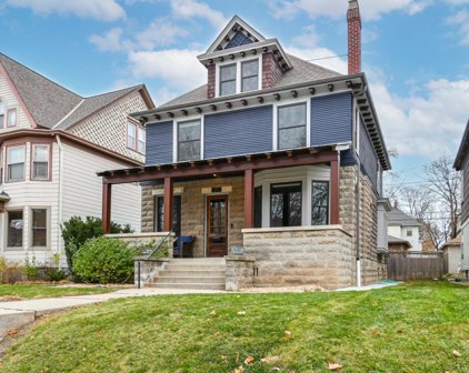 2946 North Stowell Avenue, Milwaukee