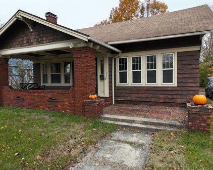 216 W Division Street, Dowagiac