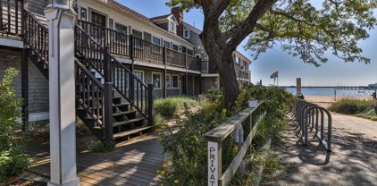 381 Commercial St Unit 10, Provincetown