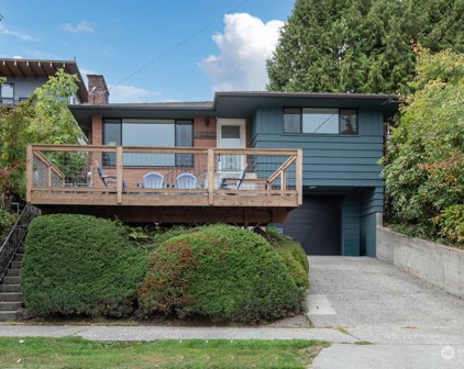 5031 39th Avenue NE, Seattle