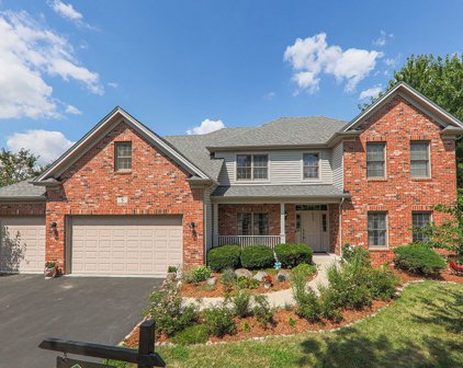 5 Crenshaw Court, Bolingbrook