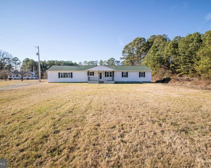 17335 Piney Point Rd, Piney Point