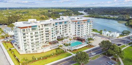 1020 Sunset Point Road Unit 213, Clearwater