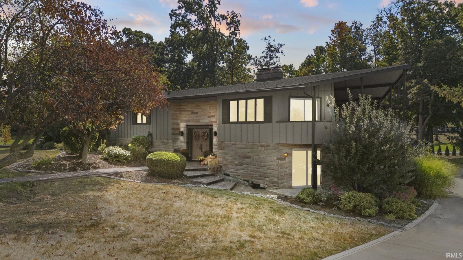 1304 Old Lantern Trl, Fort Wayne