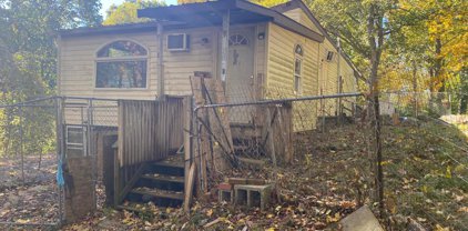 85 Dash Dr, Falling Waters