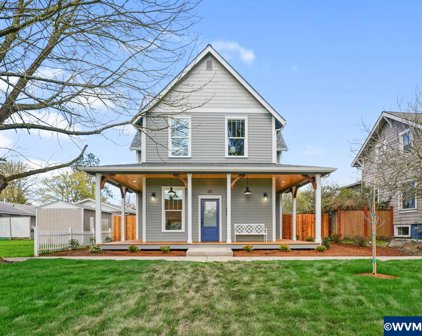 46 Walnut St, Independence