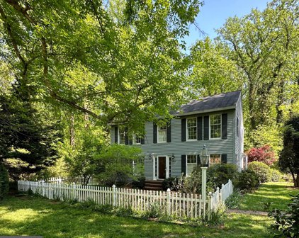 623 Sean Dr, Annapolis