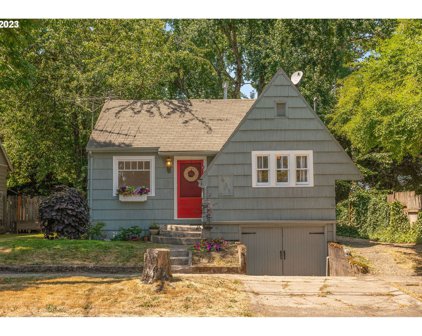 611 N COLLEGE ST, Newberg