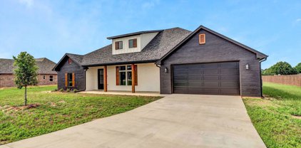 12221 Maplewood Dr, Lindale