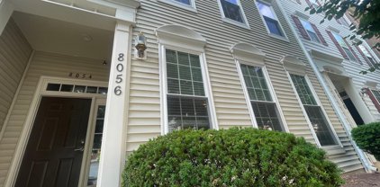 8056 Genea Way Unit #40, Falls Church