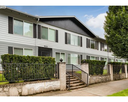 9221 N LOMBARD ST Unit #18, Portland