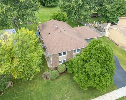 6840 Springside Avenue, Downers Grove