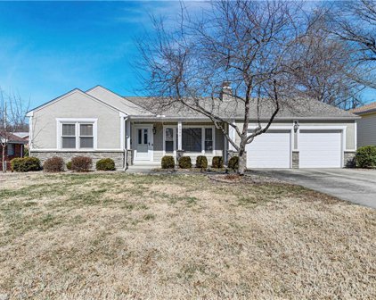 3000 W 49th Terrace, Westwood