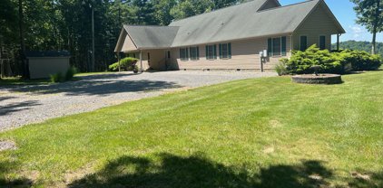 576 Cliffside Ln, Lewisburg