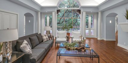 316 Fox Hall Ln, San Antonio