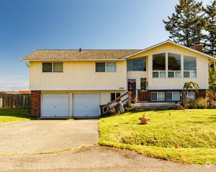 1250 Eagle Crest Drive, Oak Harbor