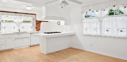 23136  Jonathan St, West Hills