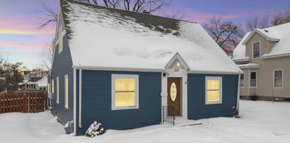 210 7th Avenue N, Hopkins