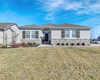 9697 Brockway Street, Lenexa