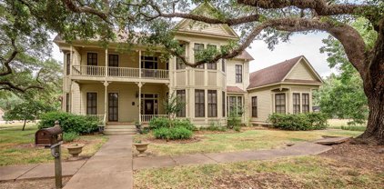 2420 Avenue H, Bay City