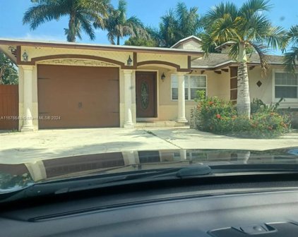 6880 Osborne Dr, Lake Worth