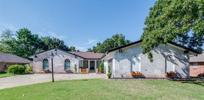 1304 Mockingbird Lane, Edmond