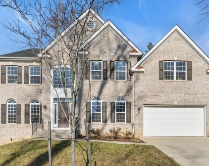 3352 Annandale Rd, Falls Church