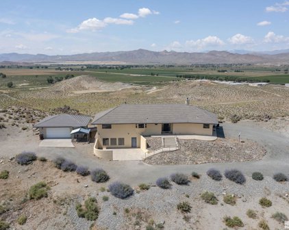 121 Bowman Ln, Yerington