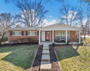500 Beaucaire  Drive, Warson Woods image