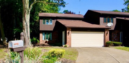 8339 Villa Marina Court Unit 401, Mentor