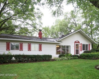 1811 E Darryl Drive, Arlington Heights