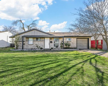 302 E Fairmeadows  Drive, Duncanville