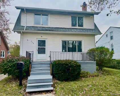 214 E HAZELHURST, Ferndale
